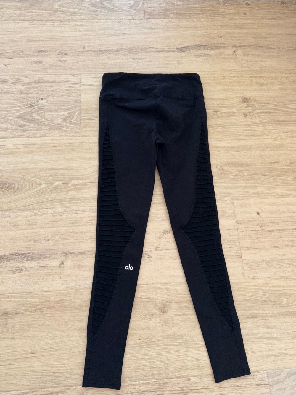 ALO Yoga Black Ribbed-Moto Seamless Leggings size small - Picture 2 of 5